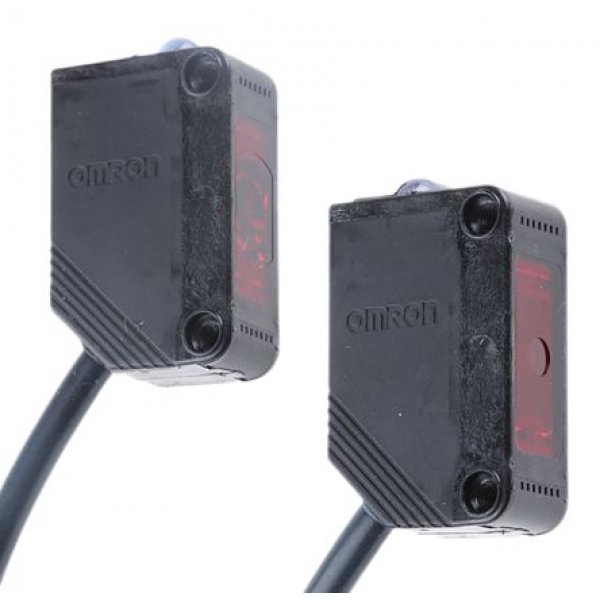 Omron E3Z-LT81 2M (Emitter and Receiver) Photoelectric Sensor 60 m