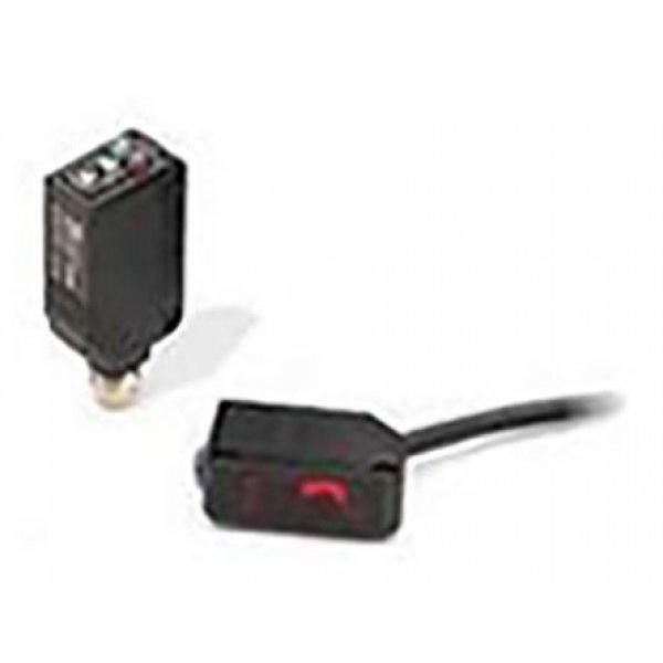 Omron E3Z-B81 Retro-reflective Photoelectric Sensor 80 → 500 mm