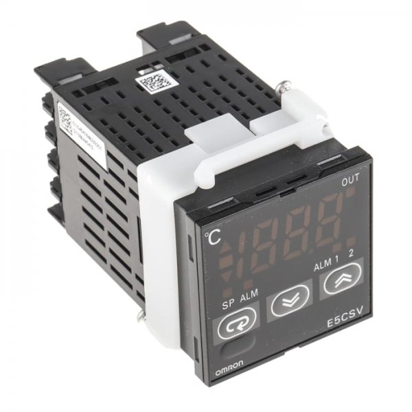 Omron E5CSV-Q1T-500 AC100-240  PID Temperature Controller, 48 x 48mm, 1 Output SSR