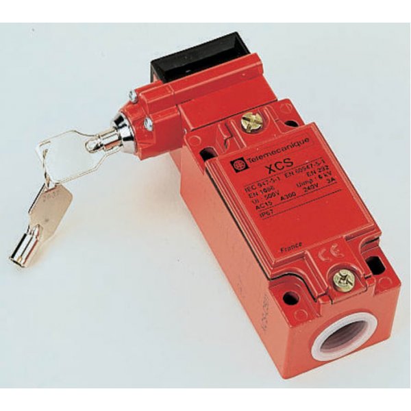 Telemecanique Sensors XCSC702EX Safety Interlock Switch, 2NC/1NO, Key, Zamak