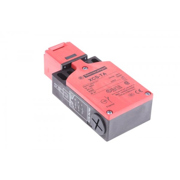 Telemecanique Sensors XCSTA792 Safety Interlock Switch, 2NC/1NO, Key, Fibreglass