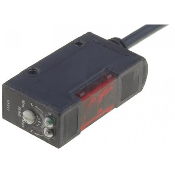 Omron E3S-AD81 Diffuse Photoelectric Sensor 10-200 mm