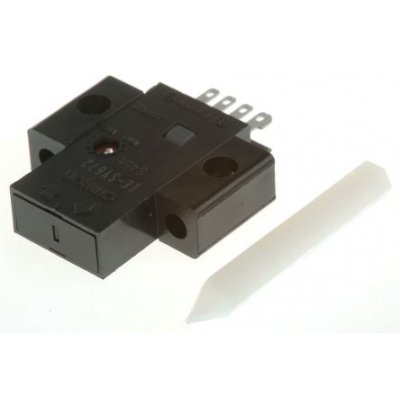 Omron EE-SY672 Retro-reflective Photoelectric Sensor 1-5 mm